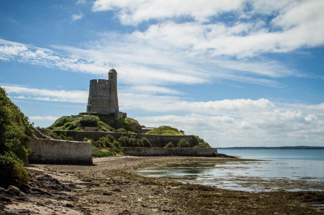 Maison Normande Proche De La Mer Et Des Commodites Villa Quettehou Buitenkant foto