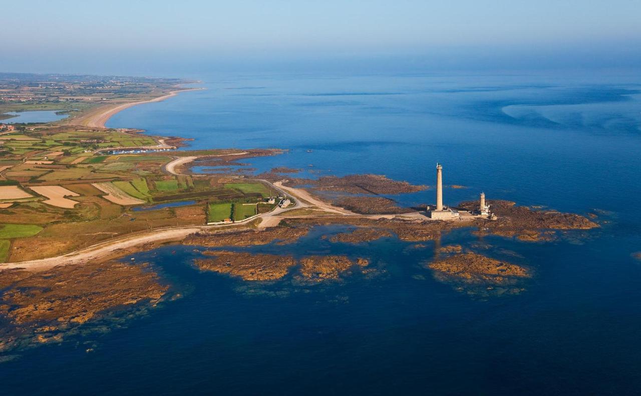 Maison Normande Proche De La Mer Et Des Commodites Villa Quettehou Buitenkant foto